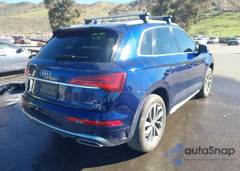 2022 Audi Q5 Premium 45 Tfsi S Line Quattro S Tronic z USA, uszkodzony, nr VIN WA1GAAFY3N2110156